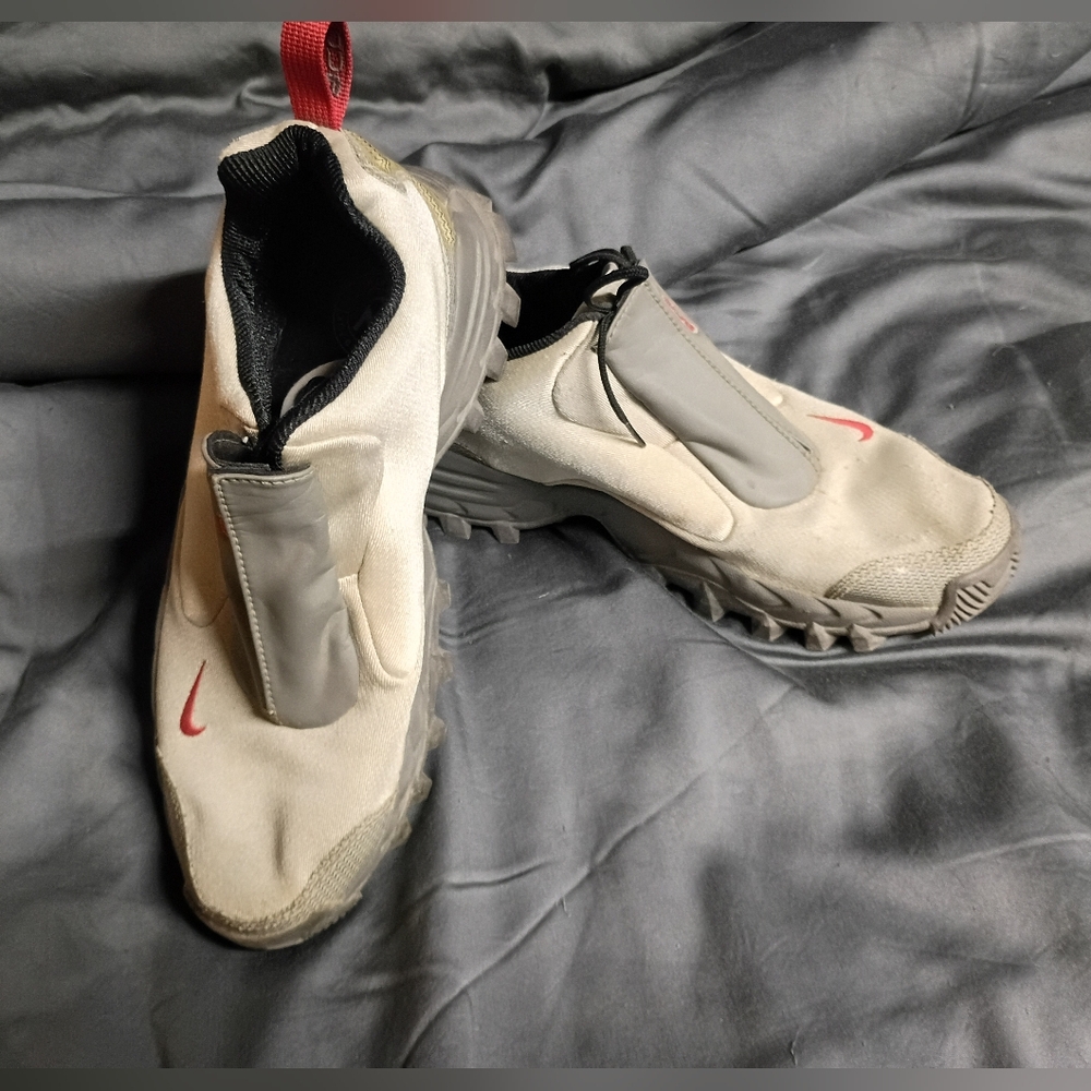 Nike Air ACG Outdoor Shoes Size 9